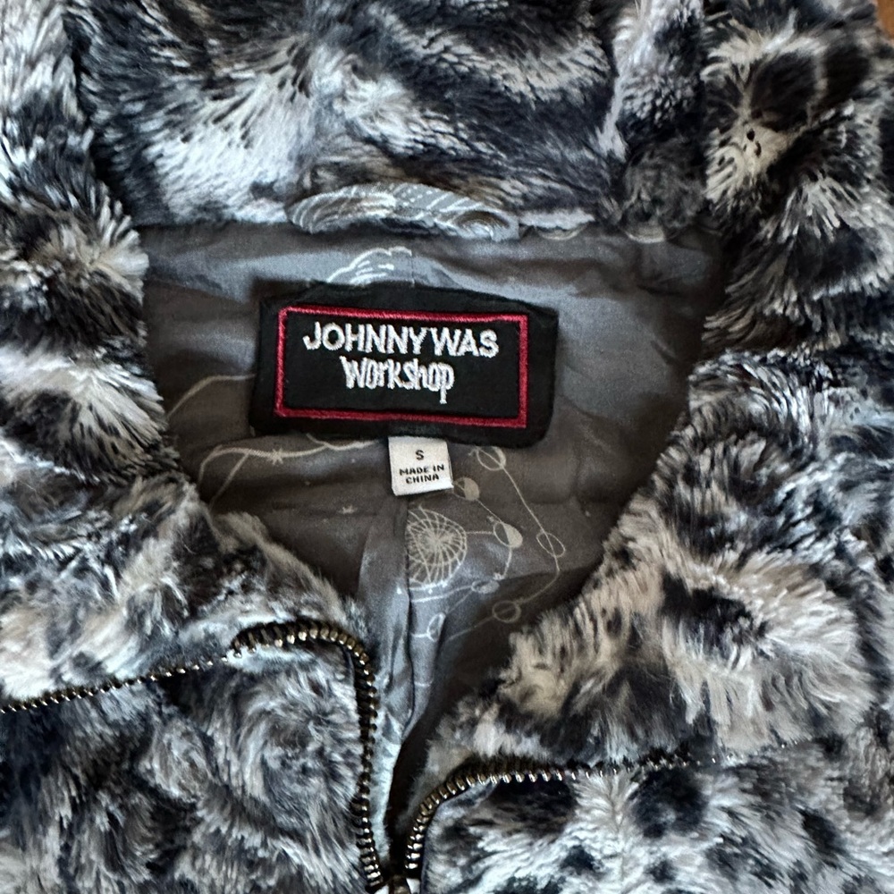Johnny Was Smoke Leopard Faux Fur Jacket. Size Small - Picture 5 of 8
